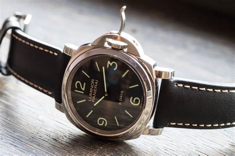 the Panerai pam 560